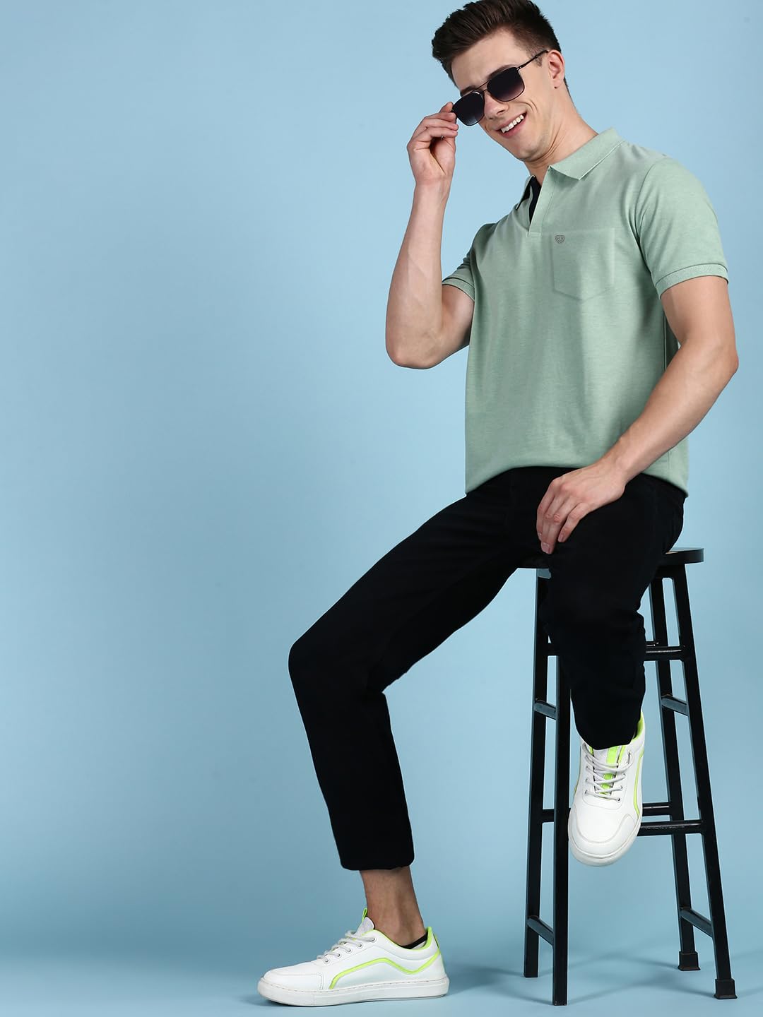 Men's Half Sleeve Soild Casual Regular Fit T-Shirt - Image 5