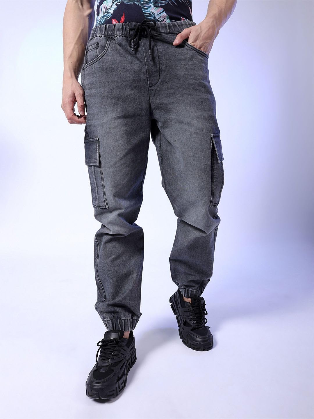Men Regular Fit Solid Mid-Rise Stretchable Denim Cargo Joggers