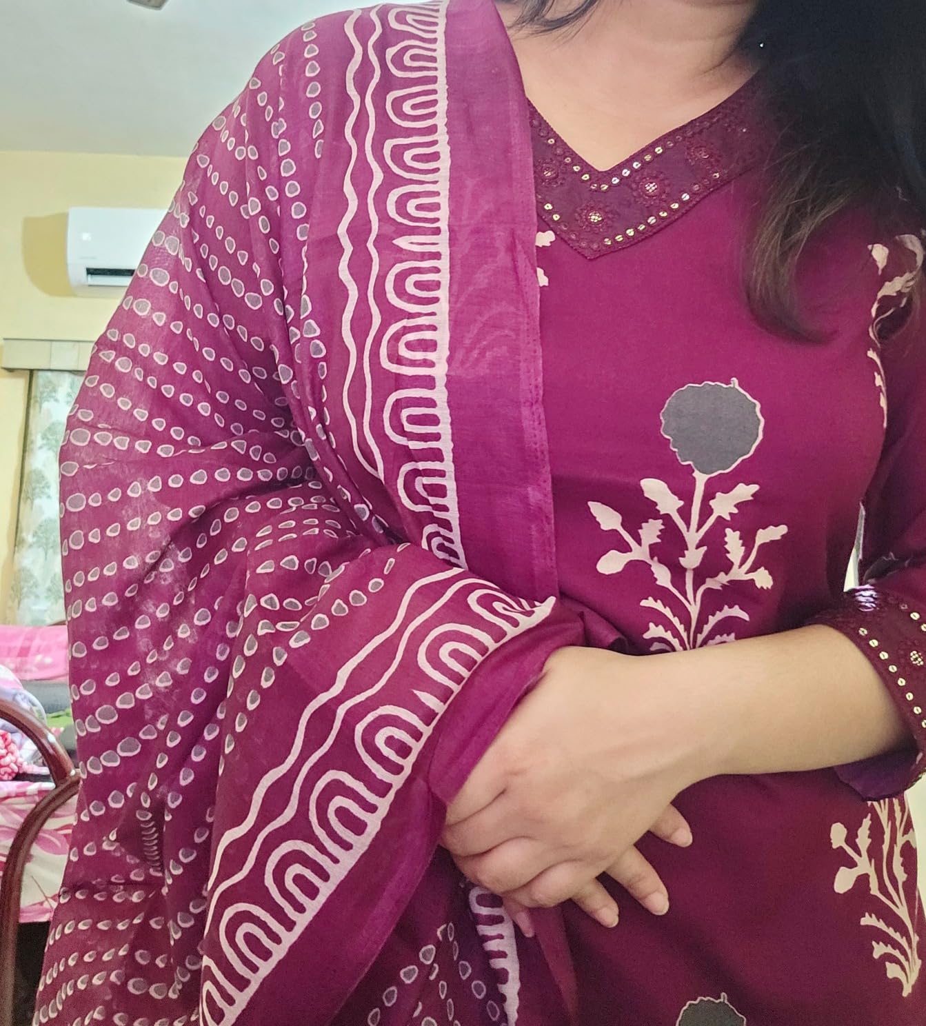 Women's Viscose Straight Printed Kurta And Pant Set With Dupatta - Image 2