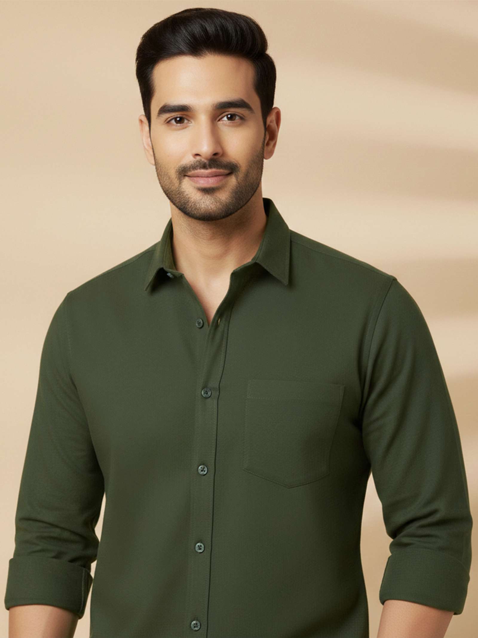 Men Regular Fit Solid Spread Collar Casual Shirt - Image 4