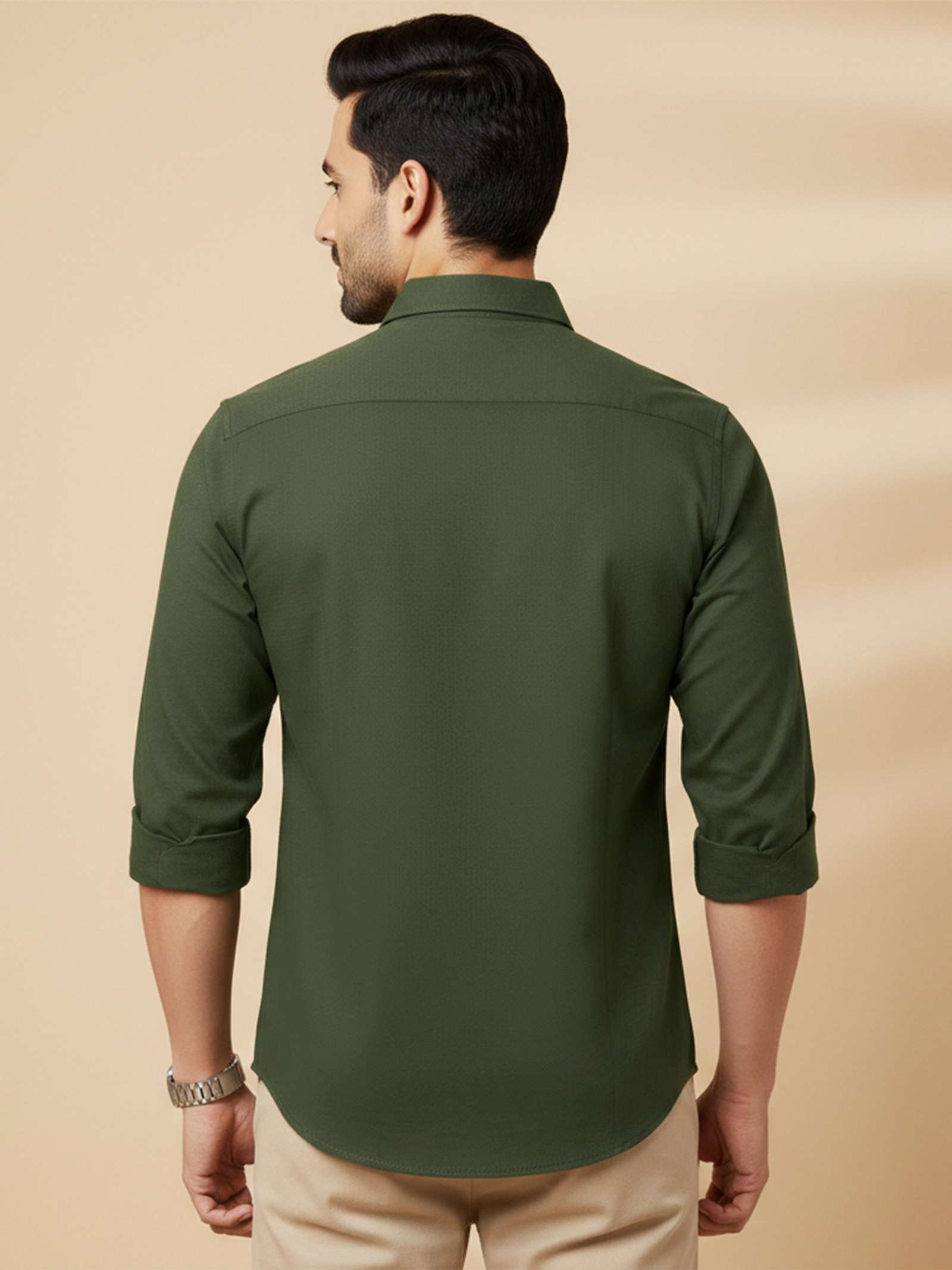 Men Regular Fit Solid Spread Collar Casual Shirt - Image 5